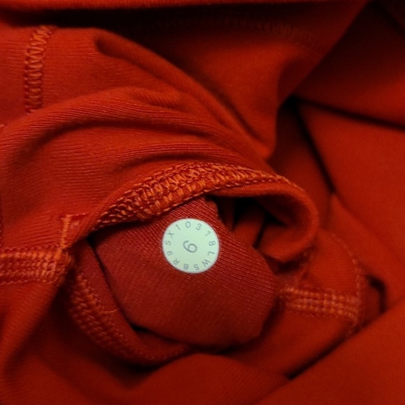 🔥Sale🔥LululemonWunderUnder hi-rise20Y Collection - Picture 5 of 7